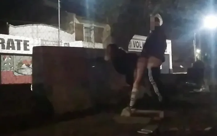 Activecouplearg: Flashing Short Skirt Without Panties Flashes Pussy and Gets Sex...