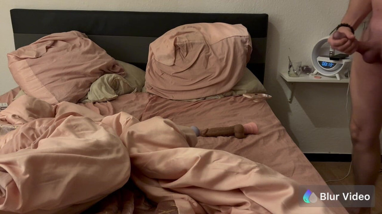 Line23: Surpriză! Mă întâlnesc cu sora mea vitregă futându-se cu degetul... Ea...