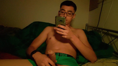 Officialztwink: Masturbazione con un bel ragazzo