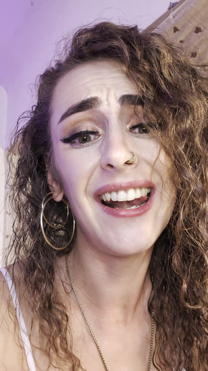 CecexoMonroe: Memalukan batang kecil awak - Penghinaan zakar kecil Cece Monroe dengan...