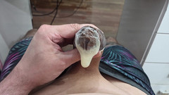 Lkdick8: Das Kondom mit Milch füllen