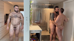 ScruffyStocky: Mitbewohnerin dreier