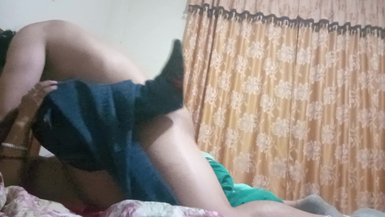 Moo DBOXXX: Tôi làm tình với mẹ chồng mỗi khi chồng đi làm,...
