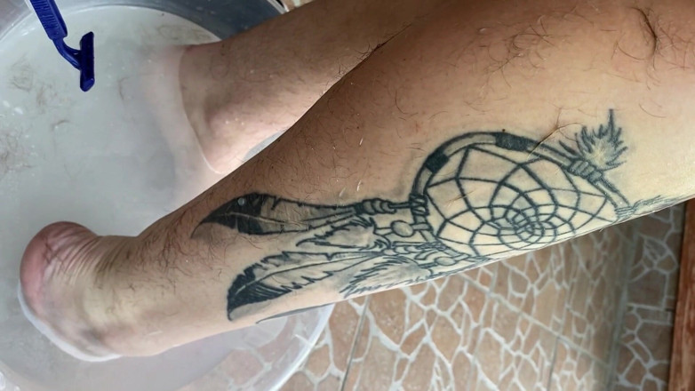 Cuteblonde666: Hairy legs shaving