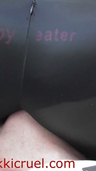 Dwie cycate blond milf twarzy na Ther Slave