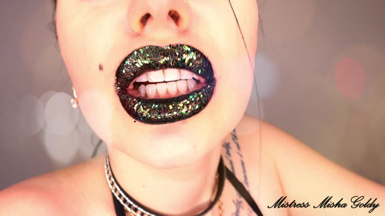 Goddess Misha Goldy: Buzele mele magice au o putere asupra ta