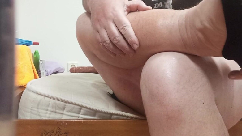 Elena andreou the best greek cross slut: Ma robe sexy est coincée sur mes gros seins et...