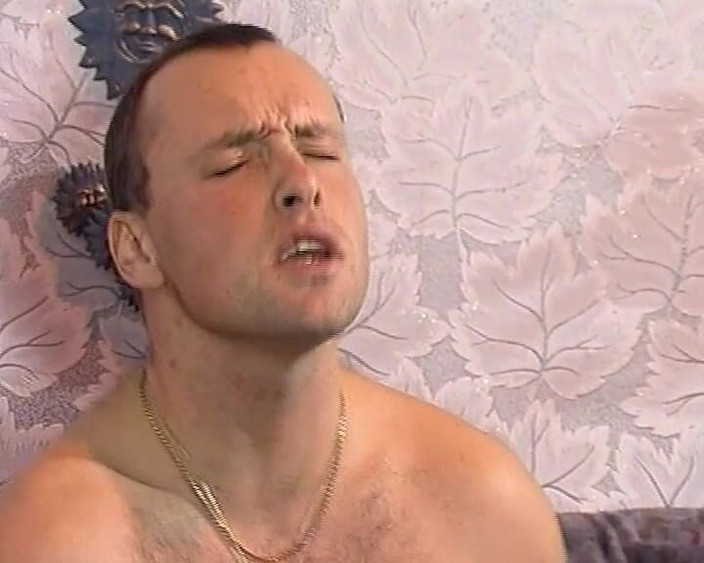 BB Video - Old School: Německá amatérská trojka FFM se dvěma sexy holkami