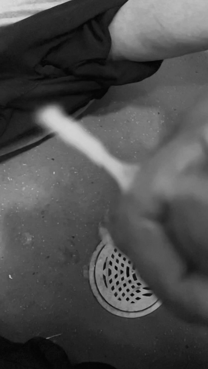 janipeso: 慢动作自慰，包括超级喷射