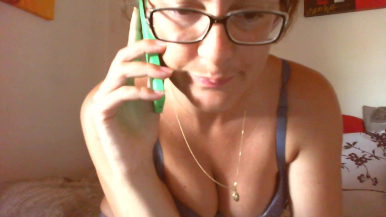Nicoletta Embassi: Przez telefon z jednym z moich niewolników