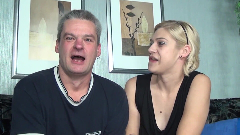Swinger Friends Germany: 자지를 빨고 싶어하는 여자와 남자