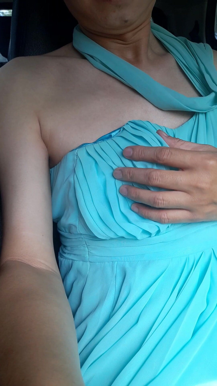 Naomisinka: Sperma trägt blaues chiffon-kleid mit Satinfutter