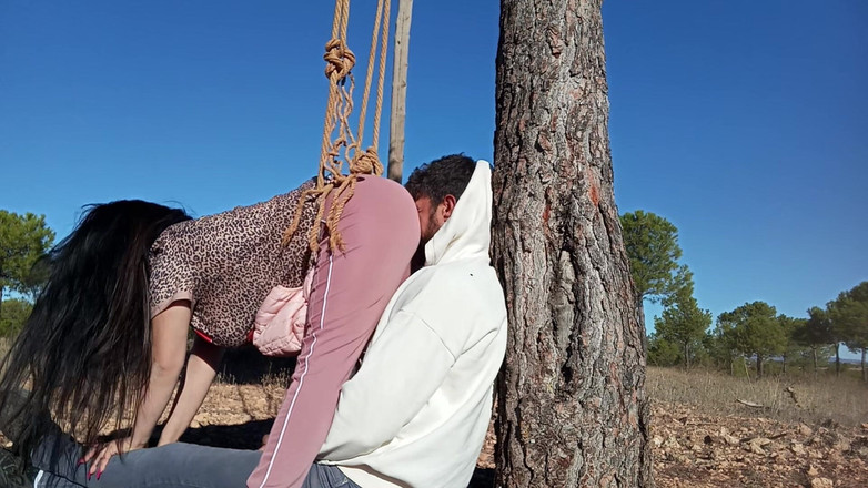 fartingclub01: Scoreggia in faccia mentre lo schiacciavo tra il mio culo...