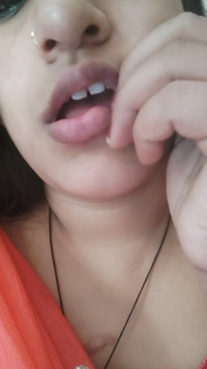 Dr_doom21: Соковиті губи Бхабхі Джі