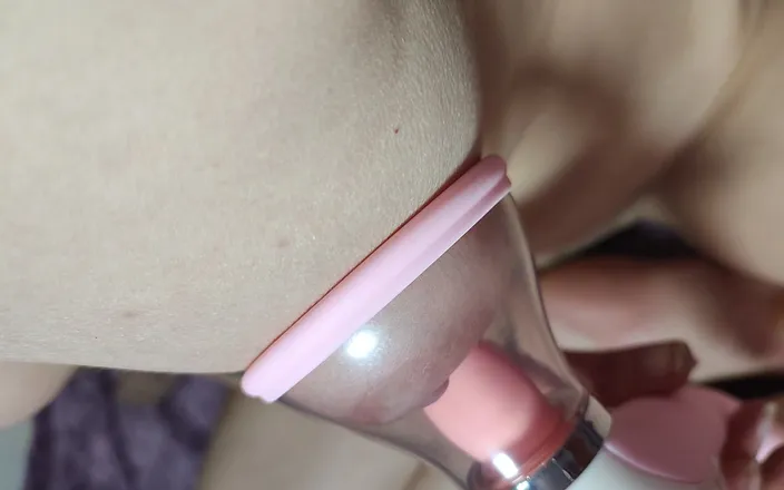 Roy1987: Vacuum Pumping of Small Tits