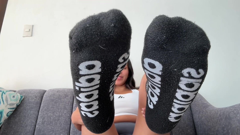 Goddess Alexa femdom: Edge dla My Sweaty Gym Skarpetki i Śmierdzące Stopy Bogini Alexa...