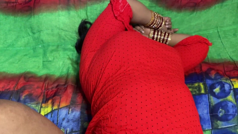 Angoori: Desi ragazza indiana del villaggio caldo