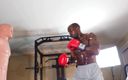 Hallelujah Johnson: 拳击锻炼稳定是身体提供最佳动态支持以保持正确姿势的能力