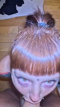 Gorge profonde hardcore avec crachats ! Fin du facial