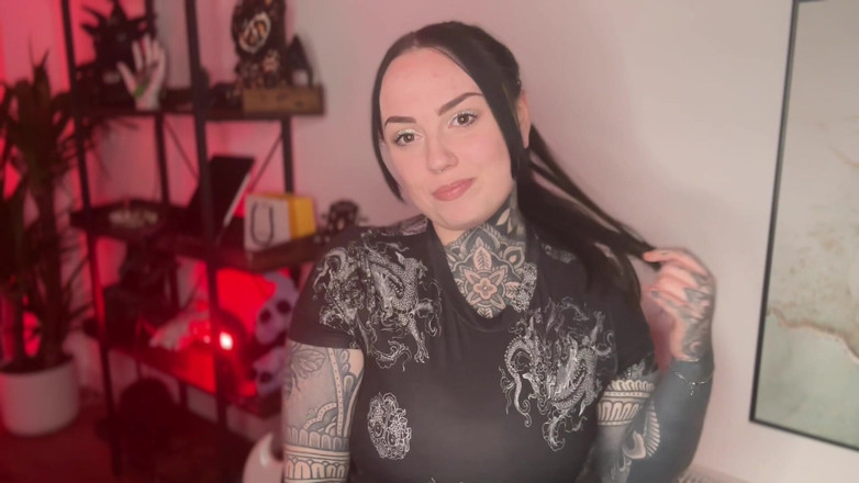 Miss Valentina: Una fantasia-minaccia interattiva