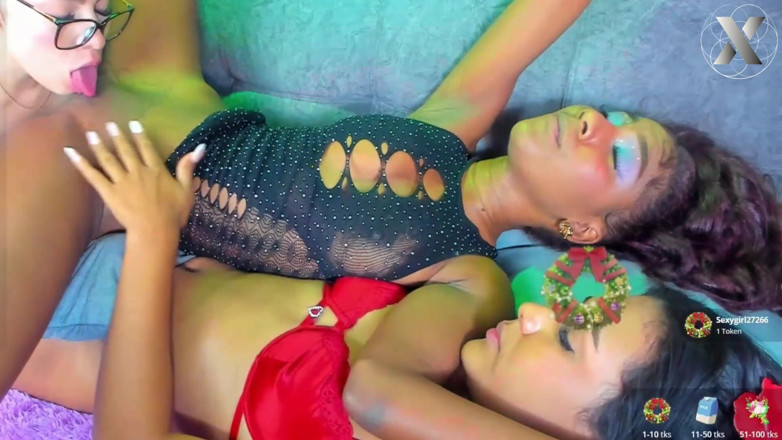 Lesbian Friends: My Girlfriend Spreads My Legs for a Deep, Desperate Lick