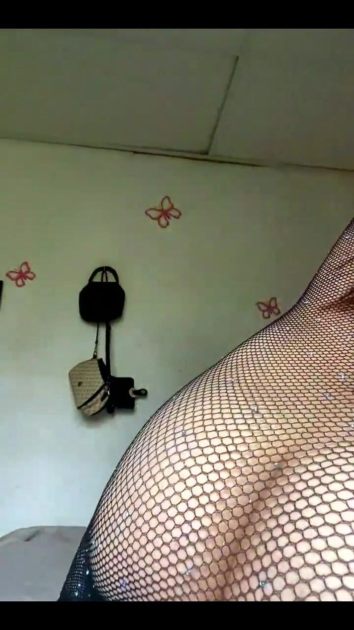 camicamilahotwife: İlk üçlü seks hakkında konuş