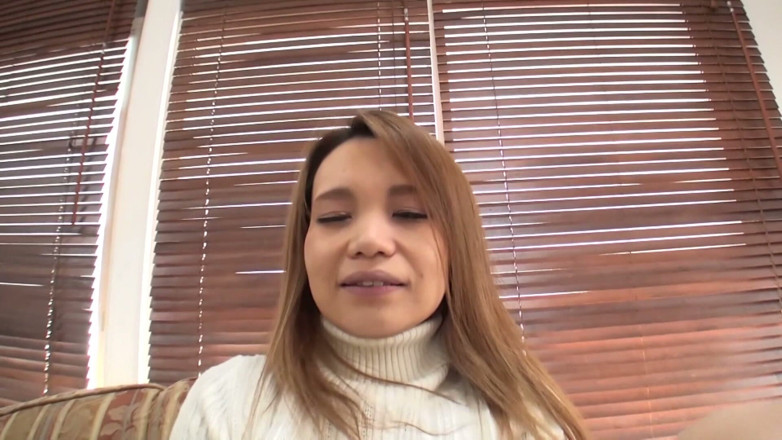 MBM3988: A196f11 an Active Summer Woman I Met on Social Media...