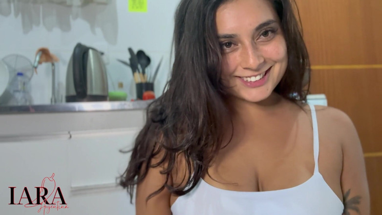 Iara Sanchez: Your Brazilian Neighbor Is Cooking with an Anal Plug (portuguese JOI)