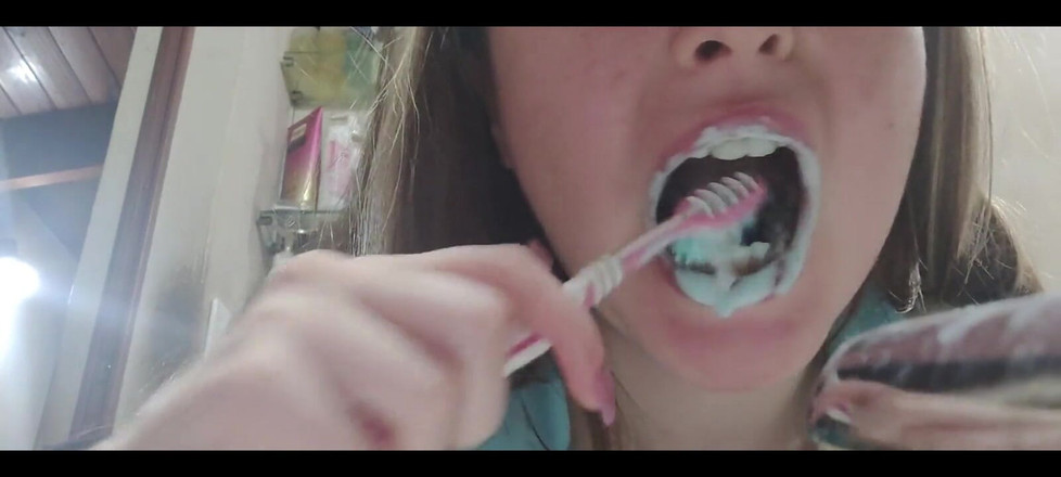 RavenHearth666VIP: Escovação de dentes