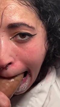 SEGRETARIA SOTTOMESSA BDSM OTTIENE SESSO INTENSO, SCOPATA IN FACCIA, SCULACCIATE, DOMINAZIONE E FETICISMO PER I PIEDI!