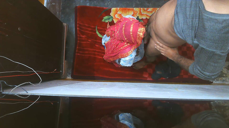 Busty Banuu: सेक्सी दूधिया नौकरानी की चुदाई