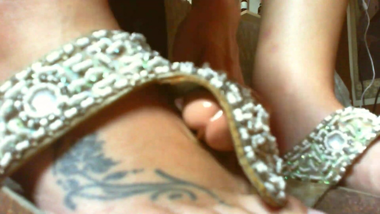 Nicoletta Embassi: Foot fetish pleasure