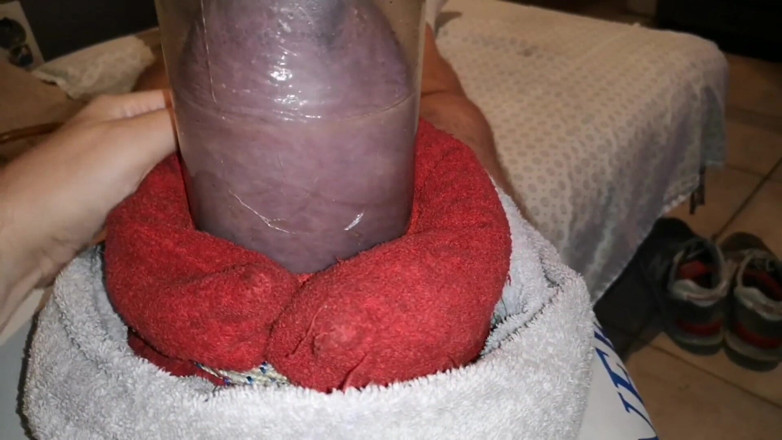 Monster_Meat_: Memompa pelangi ekstrem