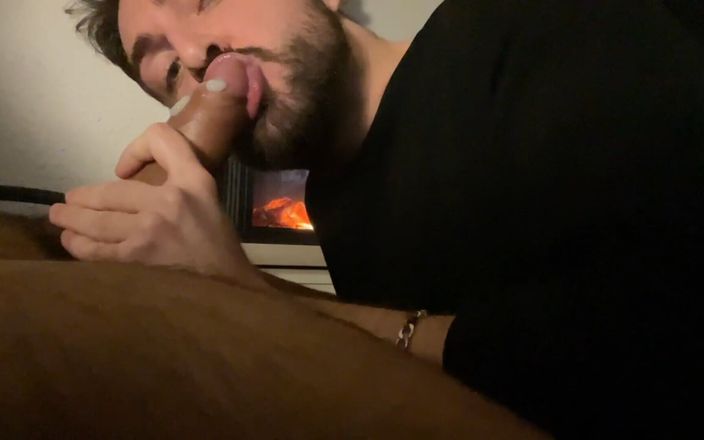 Nenesgaymers: मुँह में विशाल वीर्य