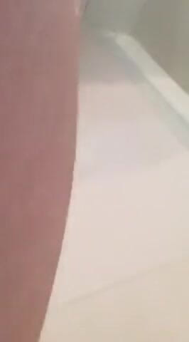 Curvyliz9: Anal play in shower
