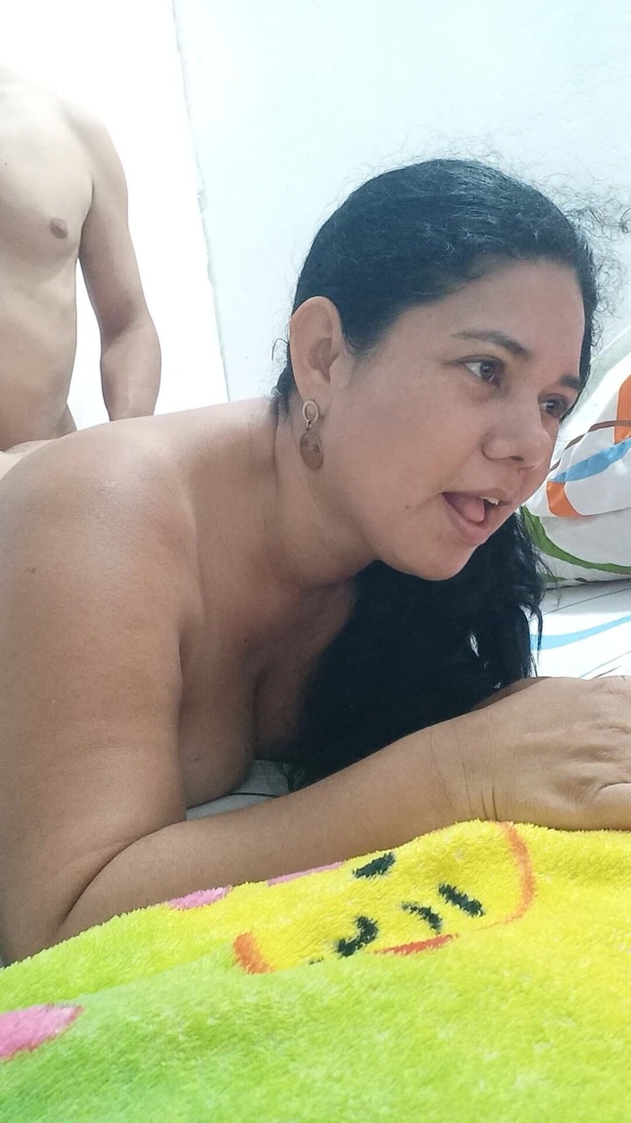 Valkyrie and Luigy Couple: Moje přítelkyně je submisivní děvka, miluje anální sex, hluboké hrdlo,...