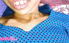 Sakshi India closeup dari memek dan menggosok payudaranya yang besar lalu bercinta keras