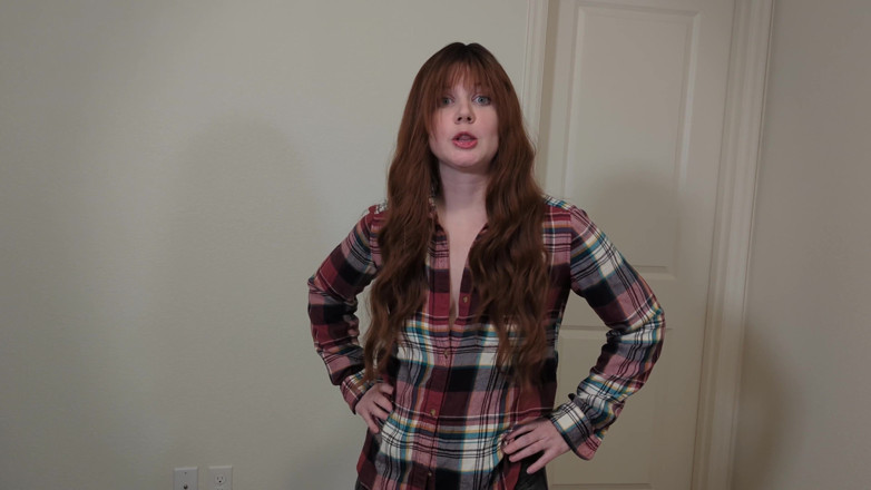 Housewife Ginger: Czy pozwolisz swojej przyrodniej siostrze pomóc ci wziąć dick pics?