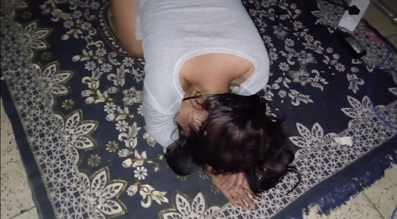 NaughtyWings: Дезі дівчина ko zameen par раком, me choda, condom ke saathhardcorefuck