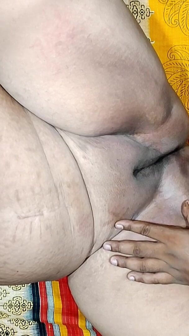 BdSex1656: Corte del coño de india