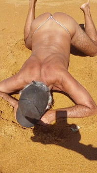 Ladysilva Hot Ass on the Beach, Go Fuck Me