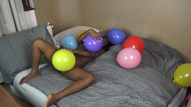 Solo Austria: Ebenholz-ballon-fetisch