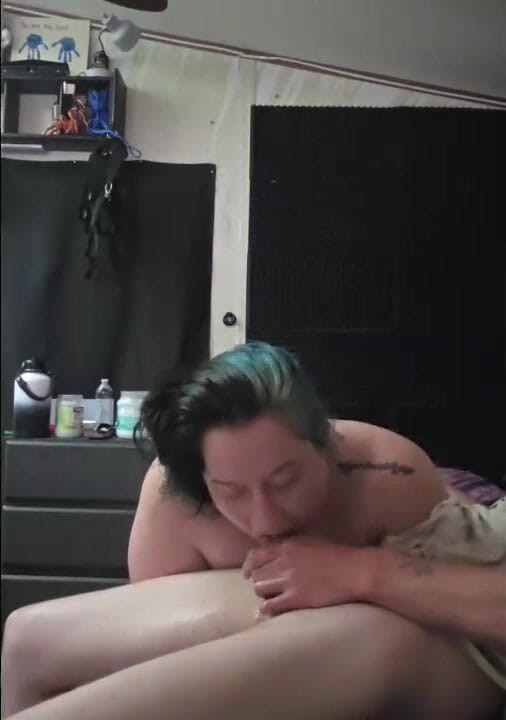 ThatSkinnyGuy: Chupando Esse Bwc Yum