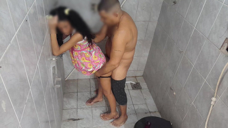 Bebes vagabundas: Stepdaughter with a Beautiful and Large Butt Thanks Her Stepdad...