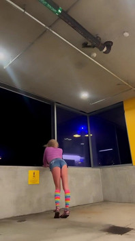 Sexy Sissy Krátké šortky Downtown Parking Garáž