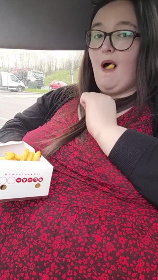 SSBBWLadyBrads: LadyBrads vs Burger King