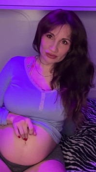 JOI Hamile Üvey Anne