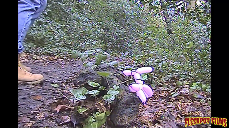 Fleshpot films: Troubit! pokud jsi nadržená