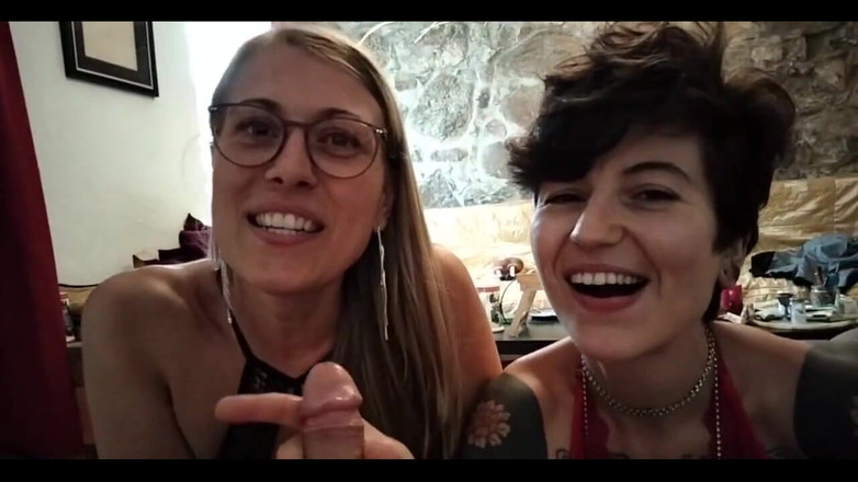 GermanPussyLove: POV Doppio pompino con Natalie e Thea