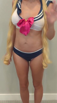 Sailor Moon Cosplay Try on